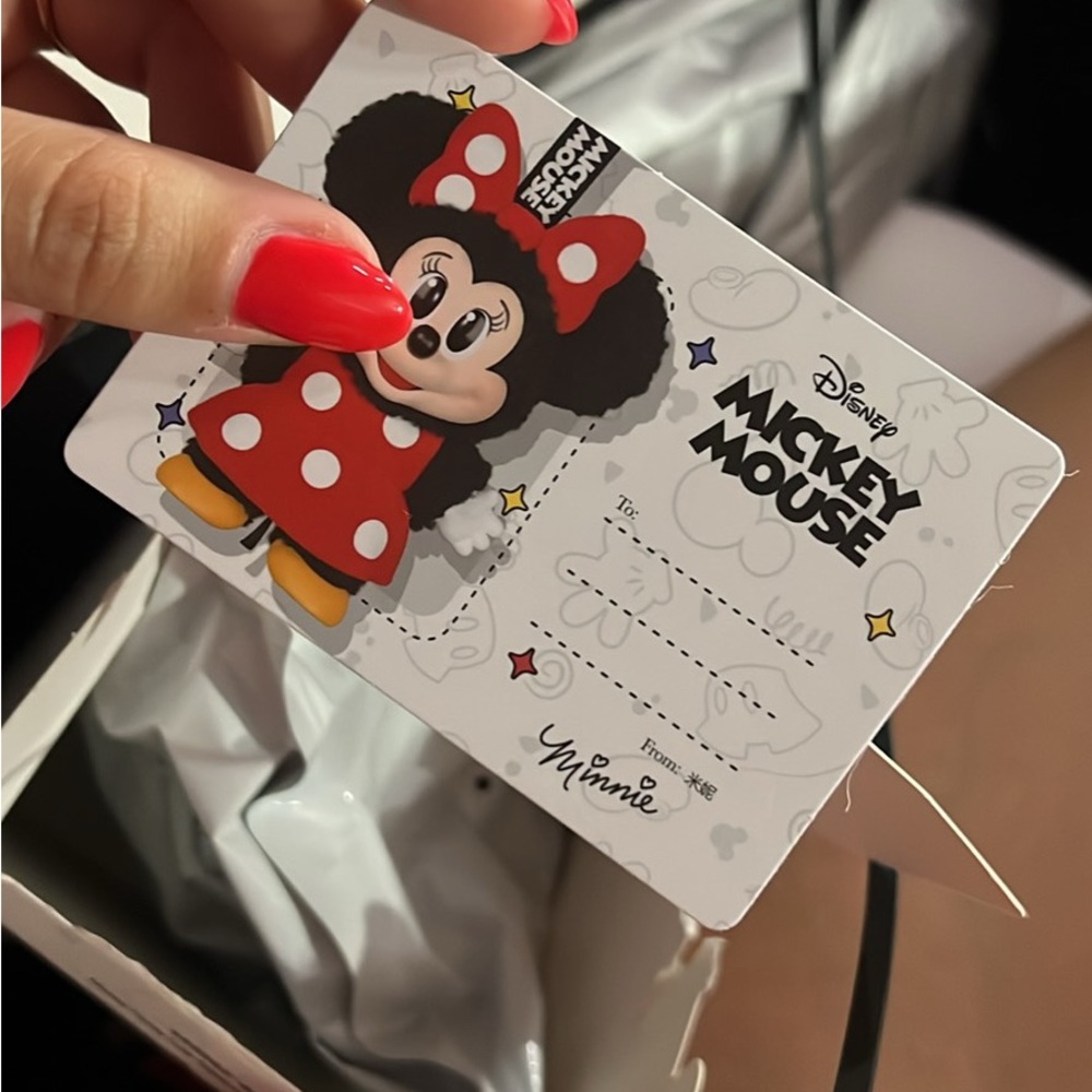 Disney Minnie Mouse Red and White Gift Tag